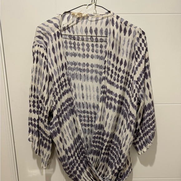 Geometric Patterned Wrap Top - Picture 1 of 3